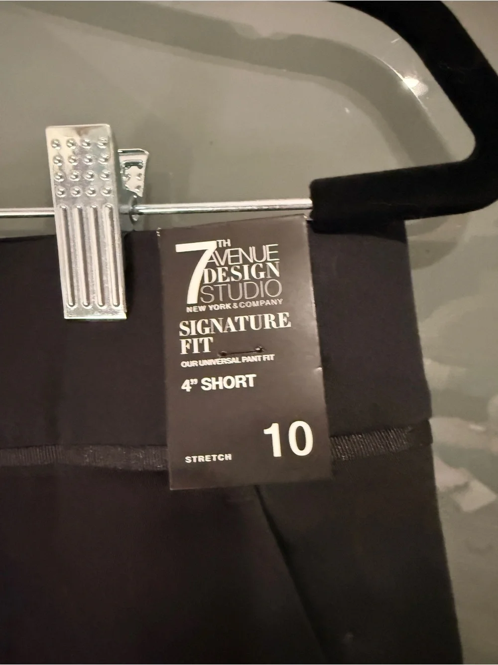 New York & Company 7th Avenue Black Stretch Shorts – Size 10 Short NWT